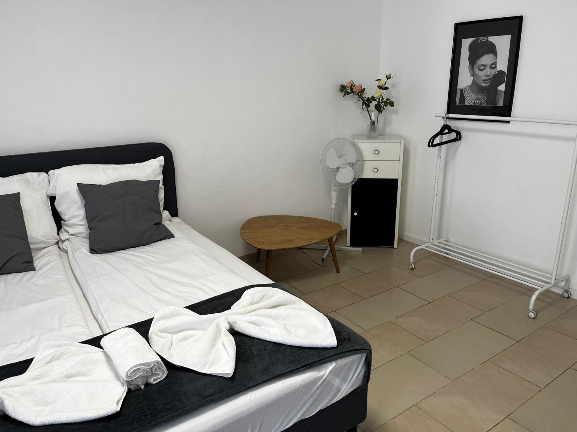 Appartement Stylish In Friesenplatz, Heart Of